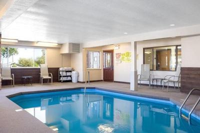 Econo Lodge Custer