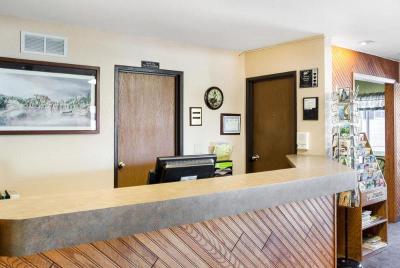 Econo Lodge Custer
