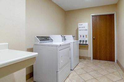 Super 8 by Wyndham Great Bend