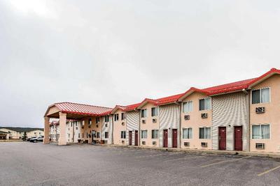 Hotel Fuzion Inn & Suites