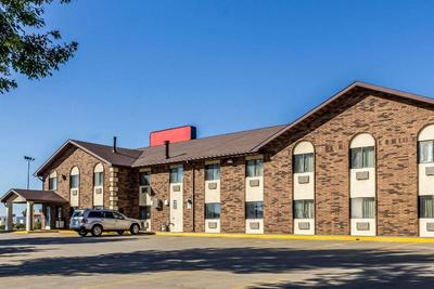 Econo Lodge North Joe Foss Field Regional Airport