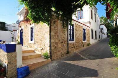 Pudra Hotel