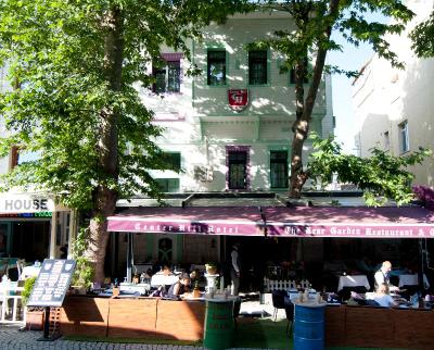 Center Hill Hotel