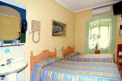 Hostal Plaza Dort