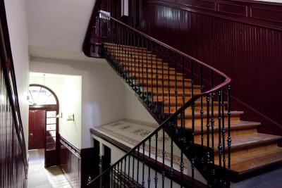 Hostal Abami I I