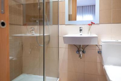 Hostal Abami I I
