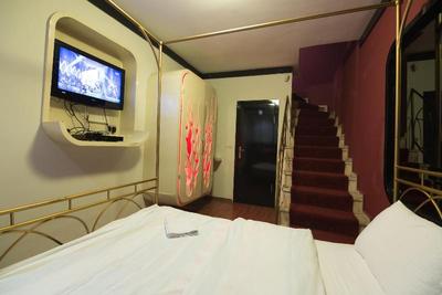 Mio Suites Ii