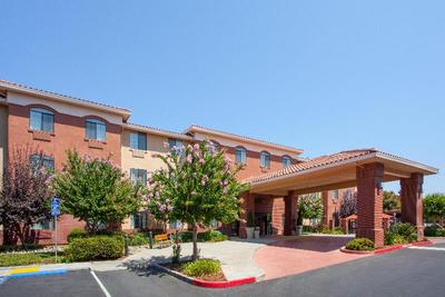 Holiday Inn Express & Suites Davis-University Area
