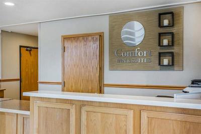 Comfort Inn & Suites Redwood Country