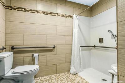Comfort Inn & Suites Redwood Country