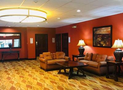 Lifestyle Inn Cedar Falls