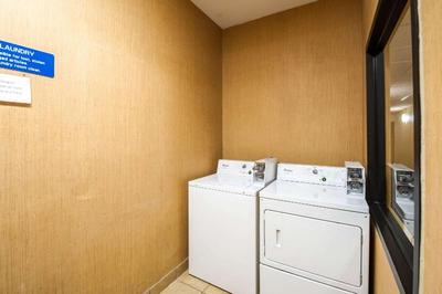 Comfort Inn & Suites Chesapeake Bay