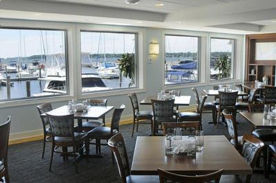 Shoreline Inn & Conference Center, an Ascend Colle
