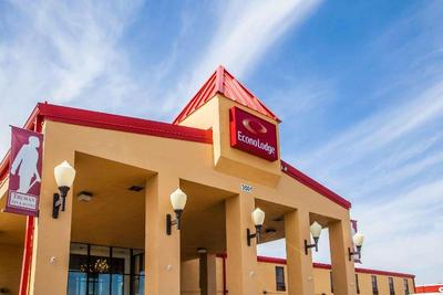 Econo Lodge Truman Inn