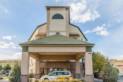 Comfort Inn & Suites Market - Airport
