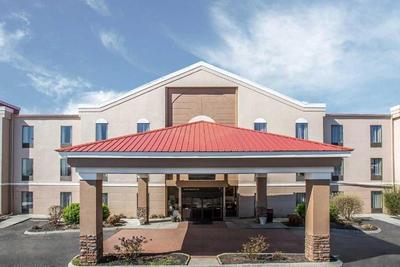 Quality Suites Morristown area