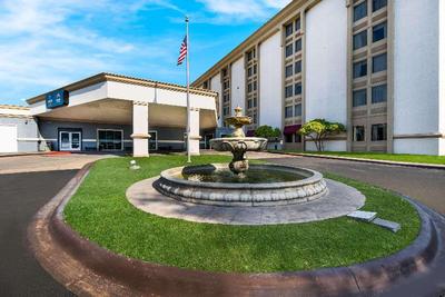 Clarion San Angelo near Convention Center