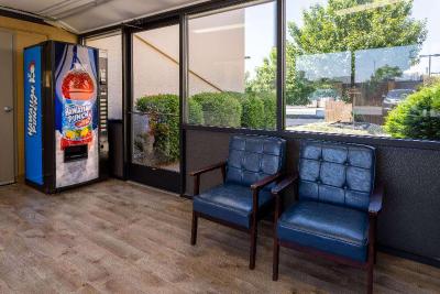 Days Inn by Wyndham Winchester North