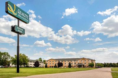 Quality Inn & SUI Wisconsin Dells DWNTN-Waterparks