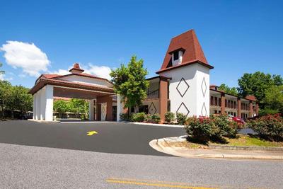 Days Inn by Wyndham Helen