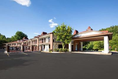 Days Inn by Wyndham Helen