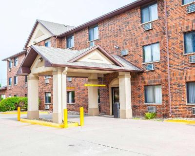 Quality Inn & Suites Ankeny Area