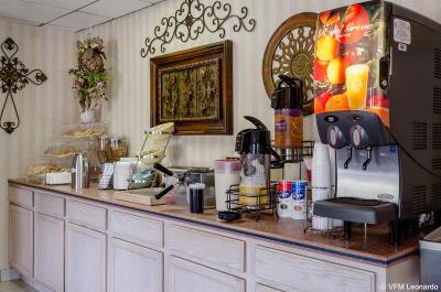 Econo Lodge Inn & Suites Philadelphia