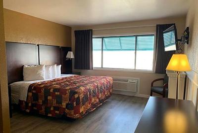 Rodeway Inn & Suites