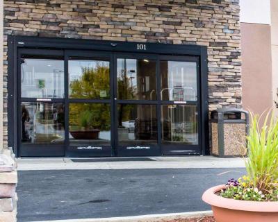 Country Inn & Suites by Radisson Roanoke Rapids NC
