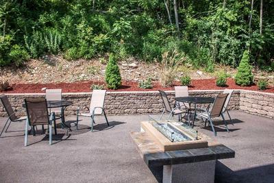 Econo Lodge East