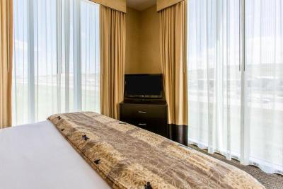 Cambria Suites Mt. Rushmore