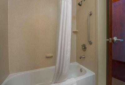 Sleep Inn & Suites Manchester near Arnold AFB