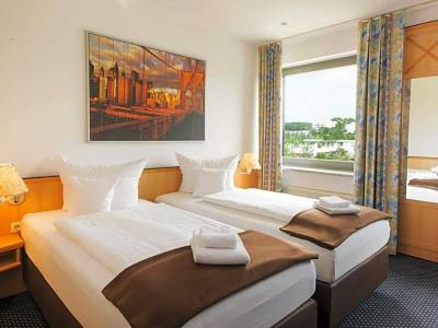 Hotel Near By
