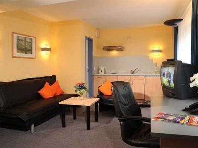 Hotel Triton