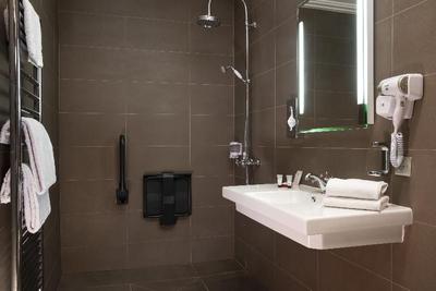Elysees Hotel