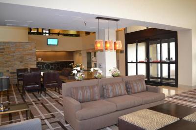 DoubleTree by Hilton Houston Hobby Airport