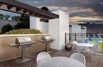 Home2 Suites Charleston Airport/Convention Center