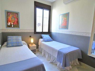 Living Sevilla Apartments