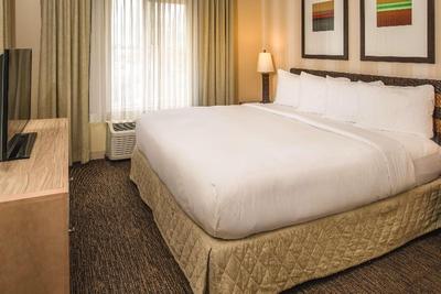 DoubleTree by Hilton Beaverton
