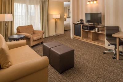 DoubleTree by Hilton Beaverton