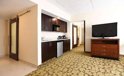 Hilton Garden Inn Olathe, KS
