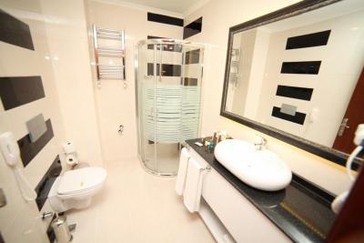 Asrin Business Hotel