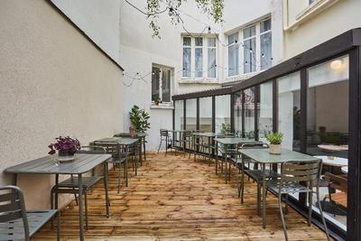 HOTEL BEAUQUARTIER MONTMARTRE.