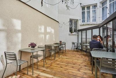 HOTEL BEAUQUARTIER MONTMARTRE.