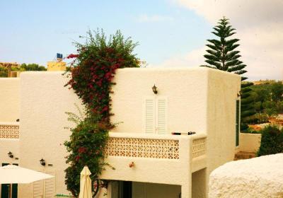 Villa Columbus Rooms and Restaurant