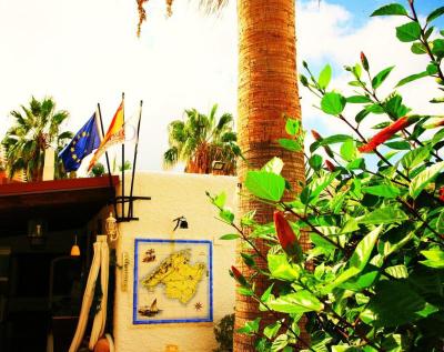 Villa Columbus Rooms and Restaurant