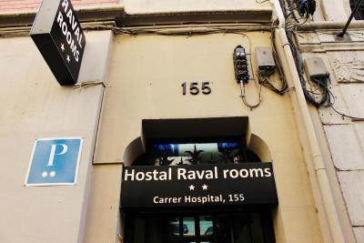 Hostal Raval Rooms