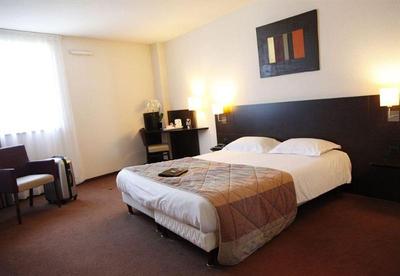 Brit Hotel Du Stade