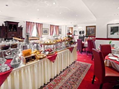 Hotel Burgschmiet Gmbh