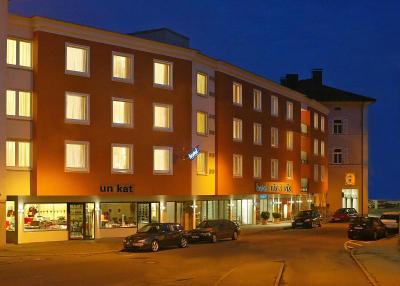 Hotel Vis A Vis